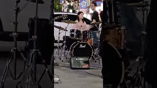 이밤이지나면 밴드여자드럼 - 이지피지 밴드 - 신촌 #여자모델#드럼#버스킹
