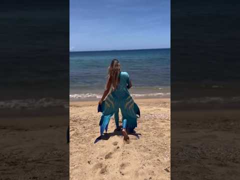 Sebastian was right: “life under the sea is better than anything they got up here” 😆✌🏽#mermaid