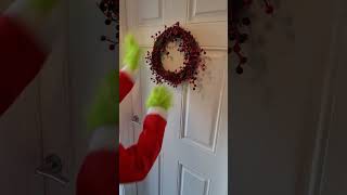 Reusable Hooks for Smooth Surfaces, No Residue! #househacks #christmas