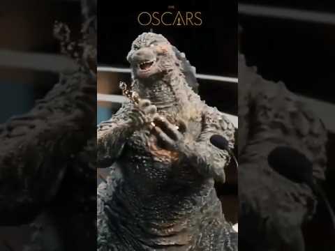Godzilla Minus One recibiendo su premio a mejores Efectos Visuales #oscar2024 #godzillaminusone