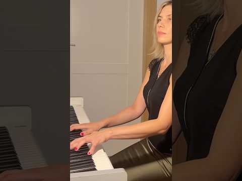 Moonlight Sonata - Beethoven in Half a Minute #piano #pianocover