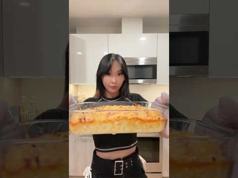 Made tini's mac & cheese for gojo (thanksgiving) #anime #funny