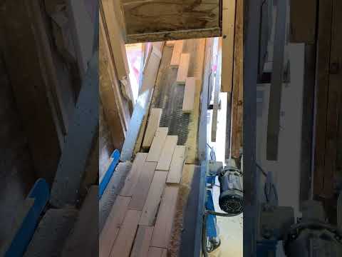 Satisfying conveyor belt