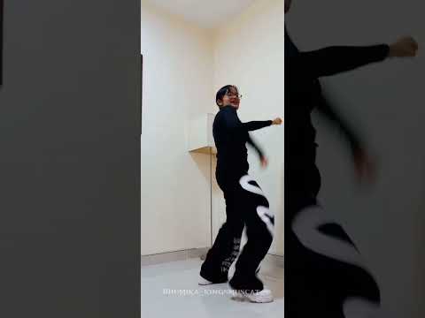 Swipe right material!! #swiperight #bhumikapoddar #gururandhawa #dancechalleng #bollywood