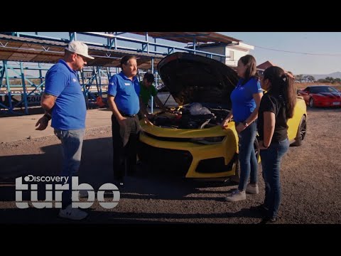 Isabel and her first big experience running on a track | Mexicanicos | Discovery Turbo
