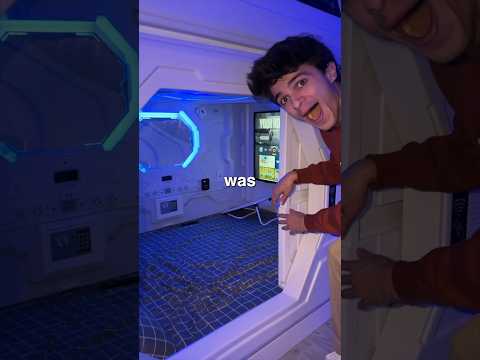 I STAYED IN A $1 HOTEL 😱