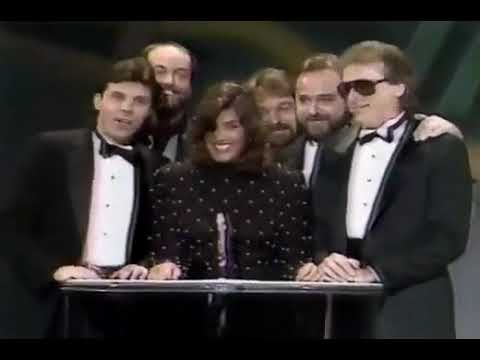 Laura Branigan - FULL Introduction & Presenting at American Music Awards [cc] - 1985