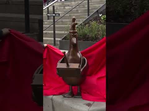 'Wallace & Gromit' creator unveils Feathers McGraw statue in hometown