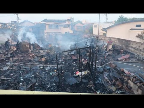 山口・下関の住宅密集地、複数の住宅燃える