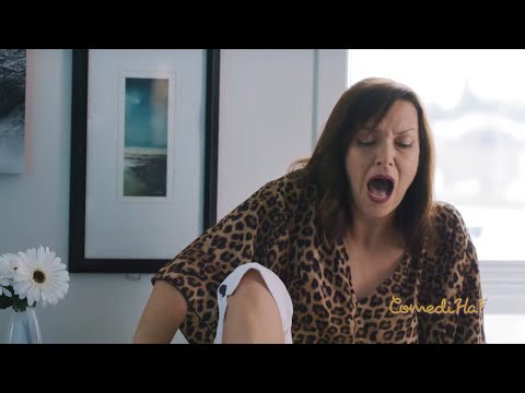 THEY BIT HER // LOL COMEDIHA!