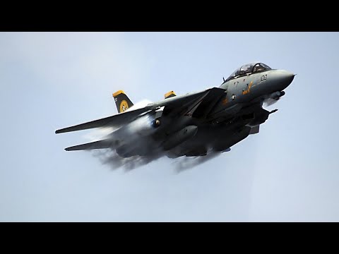 F-14 HIGH SPEED-LOW ALTITUDE PASS