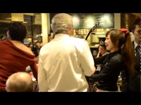盧卡主廚獻唱 : Luca Casablanca Singing