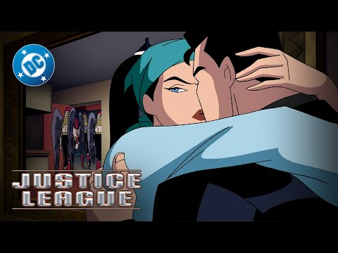 Justice League - Bruce and Diana Evade Thanagarians | Super Scenes | DC