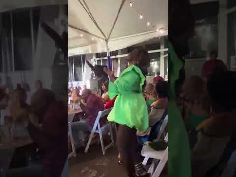 Dr Love in the house. #dancingwoman #dancer #jazznwine #livemusic