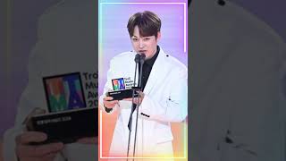 가수 박서진의 병역 면제 논란: 공감과 책임의 경계에서→타조엔터테인먼트의 공식 입장 발표가 파문을 불러일으켰습니다!#박서진군대면제 #박서진가정사 #박서진정신질환 #박서진소속사입장