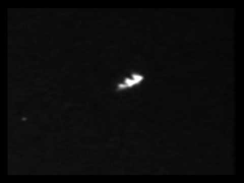 UFO??? M20110531_024511_DL1_W
