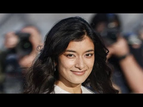 《本名が話題》「双子の兄とジャングルで…」ローラ（35）が明かしていた“衝撃的な生い立ち”gd