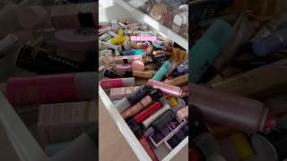 asmr makeup organization 💗✨these are all my primers and setting sprays 🫢#makeup #asmr #asmrmakeup