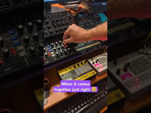 Anthemic synth jam