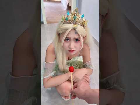 小丑不计前嫌给天使制作棒棒糖。#小丑 #天使 #超人不会飞 #shorts