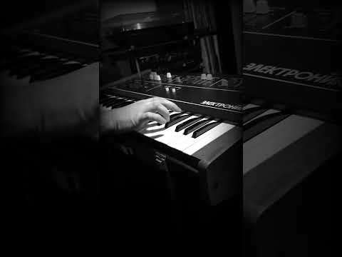 The beast is almost ready to rock 🤘The melody was taken the song Square Hammer by @thebandGhost