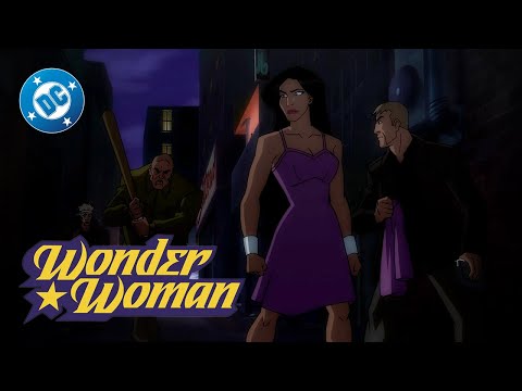 Wonder Woman - Diana Faces Street Muggers | Super Scenes | DC
