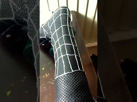 Painting Black Suit Spider-Man Costume #spiderman #comicbookcosplay #cosplay #venom