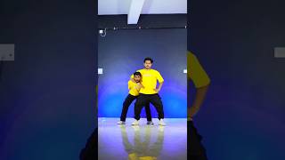 Dosto Ye Dance Kaisa Lga Aapko 🤗🤗 #youtubeshorts #ytshortsindia #dance #shorts #explorepage