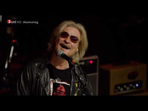 Hall & Oates - Out Of Touch (Live in Dublin 2014)