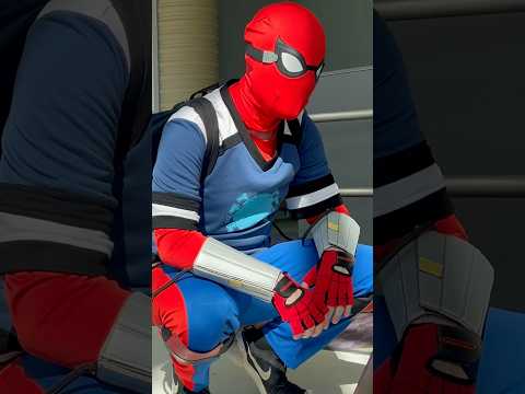 YFNSM at Megacon! #spiderman #spidermancosplayer #yfnsm #yourfriendlyneighborhoodspiderman