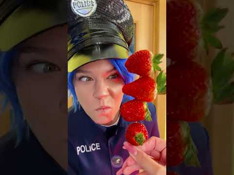 💋 You Won’t Believe This Lipstick Trick! 🍓 The Ultimate Sneaky Hack! 😂