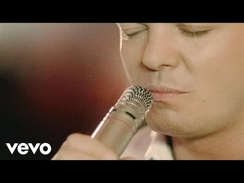 Gigi D'Alessio - Non Mettermi In Croce (Official Video)
