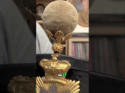 Unboxing a Rare 1830s Military Shako! History in Toronto!