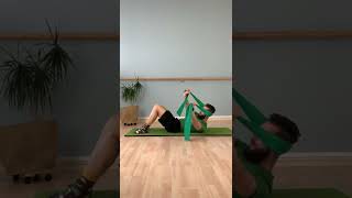 Neck Pain in a Chest Lift❓ #pilates #neckpain #pilatesinstructor #corestrength #corestrengthening