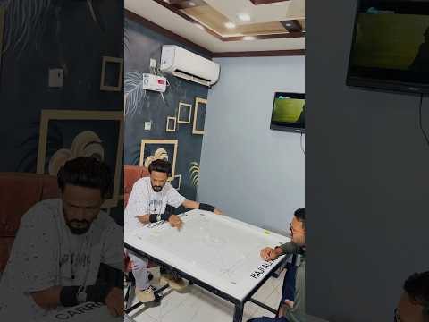 Carrom king 👑Guy’s last goti nahi gai sit #youtuber #youtube #youtubeshorts #youtubevideo