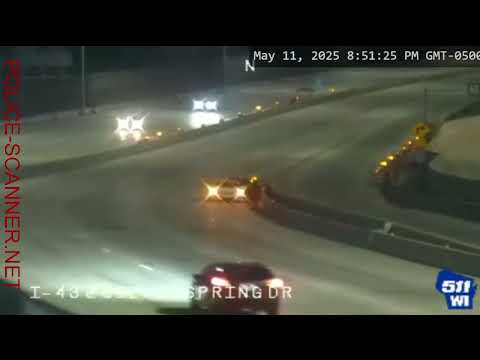 Crash I-43 @ Silve Spring