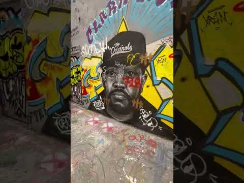 This Hidden NYC Alley Has The CRAZIEST Street Art Ever!