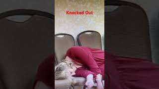 KNOCKED OUT - Hypnotized Woman Goes Into Trance With Mike Lee