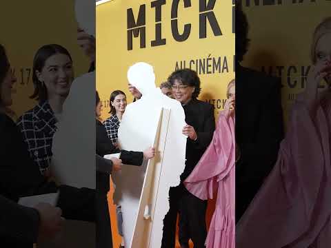 Robert Pattinson a fait un carton sur le tapis rouge ! 😅 #Mickey17, au cinéma le 5 mars