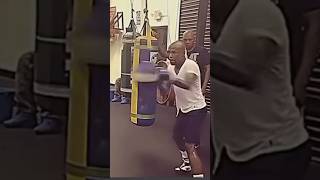 MONEY MAYWEATHER ELITE TRAINING 👊‼️#throwbacktuesday #boxinglegend #moneymayweather #boxingtraining