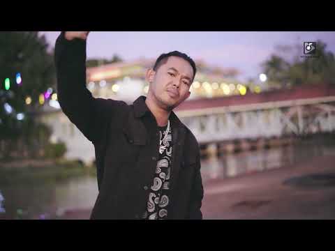Htat Naing - မုန်း (Official Music Video)