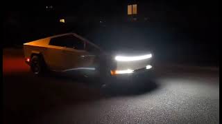 Tesla Cybertruck Cyberbeast in beast mode launch 0-60 @2.6 sec