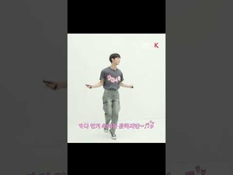 [미방분영상] '메인보컬' 승언의 개인기 #shorts #EVNNE #이븐