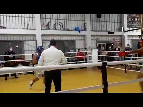 Domenico Aloisi (Invictus-Pugilato Soverato) Vs Ciro Baratto (Fight Club)