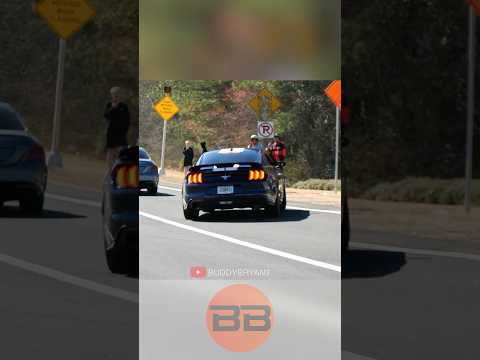 Mustang does mustang thing with crowd and saves it!!! Atlanta Caffeine & Octane #carshow #mustang