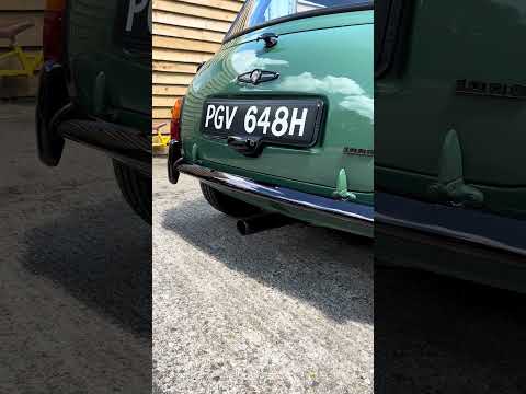 Spitting flames in a naturally aspirated Classic Mini Cafe Racer build 001