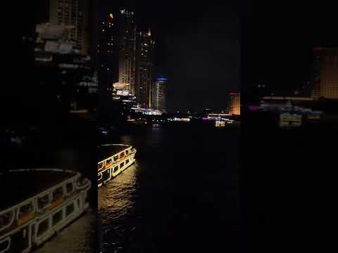 #bangkok #riverside  #video #short #cruise #luxury #datenight  #romantic #music #dinner #thaifood