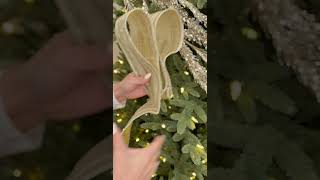 #christmas  Hacks 142--The same way the ribbon is wrapped-different tree-different details ! #xmas
