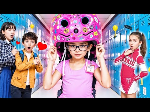 Nobody Has Seen My Real Face! Epic School Day with Friends! Revealing My True Face🔍