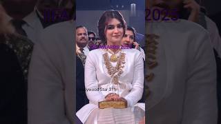IIFA Awards2025🏆#kritisanon#kareenakapoorkhan#katrinakaif#norafatehi#trendingshorts#ytfeed#ytshorts